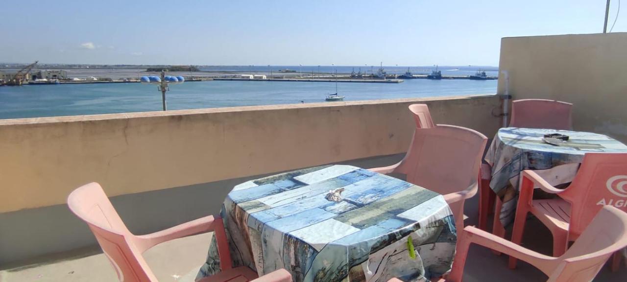 The Twins Rooms In Trapani 1 Екстер'єр фото