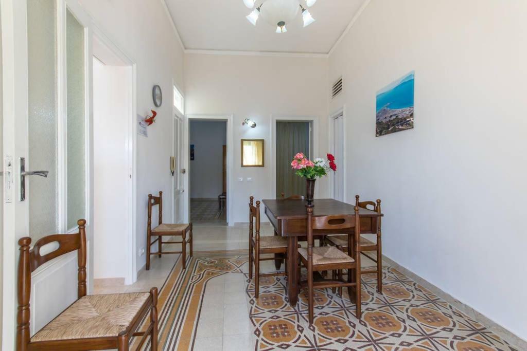 The Twins Rooms In Trapani 1 Екстер'єр фото